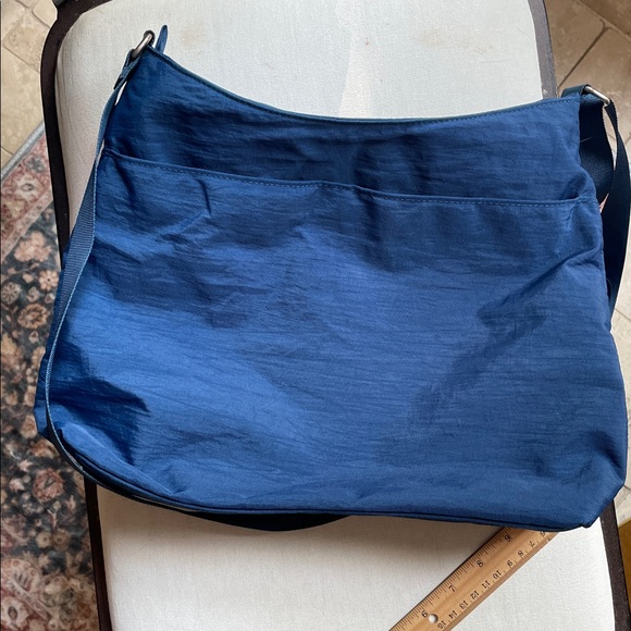 Baggallini Crossbody Travel Bag Pacific Stripe Nylon Large Size Messenger - Picture 10 of 14